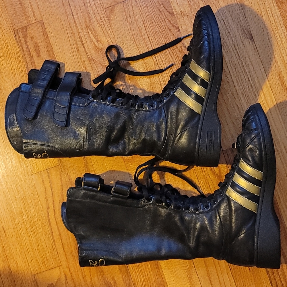 Adidas × Missy Elliott boots US8
